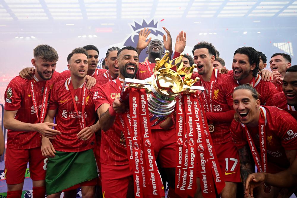 英超半场：米伦科维奇乌龙巴里破门，埃弗顿2-0诺丁汉森林